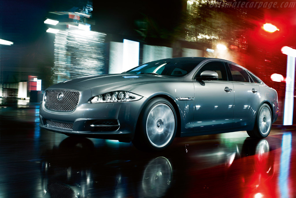 Jaguar XJ