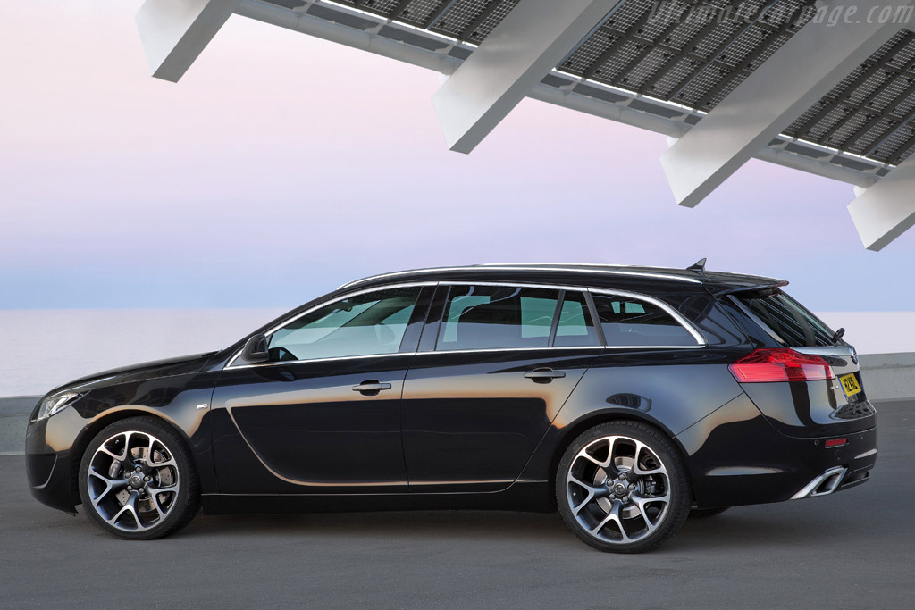 Vauxhall Insignia VXR Sports Tourer