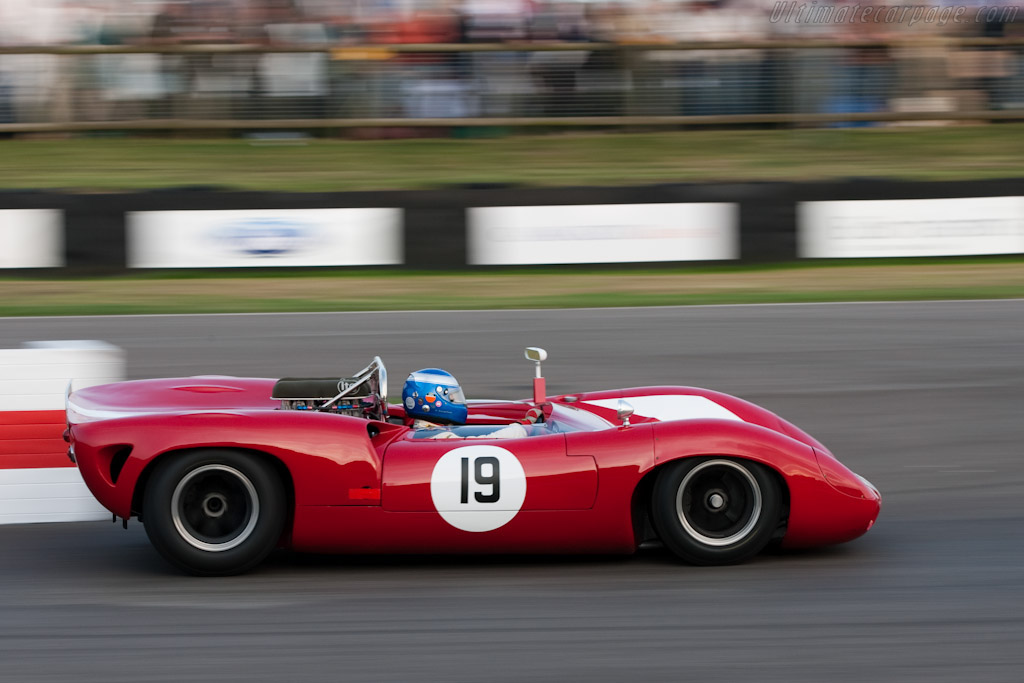 Lola T70 Mk2 Spyder Chevrolet - Chassis: SL71/43  - 2009 Goodwood Revival