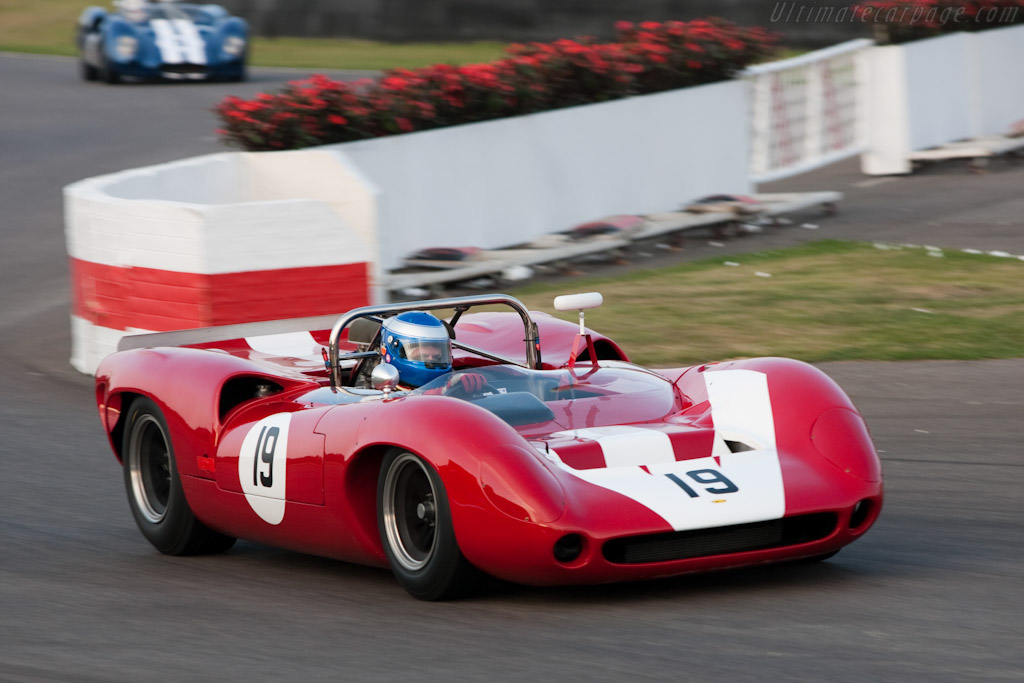 Lola T70 Mk2 Spyder Chevrolet - Chassis: SL71/43  - 2009 Goodwood Revival