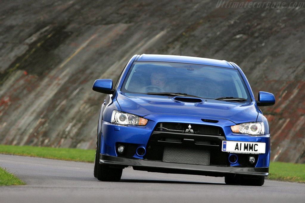 Mitsubishi Lancer EVO X FQ-400