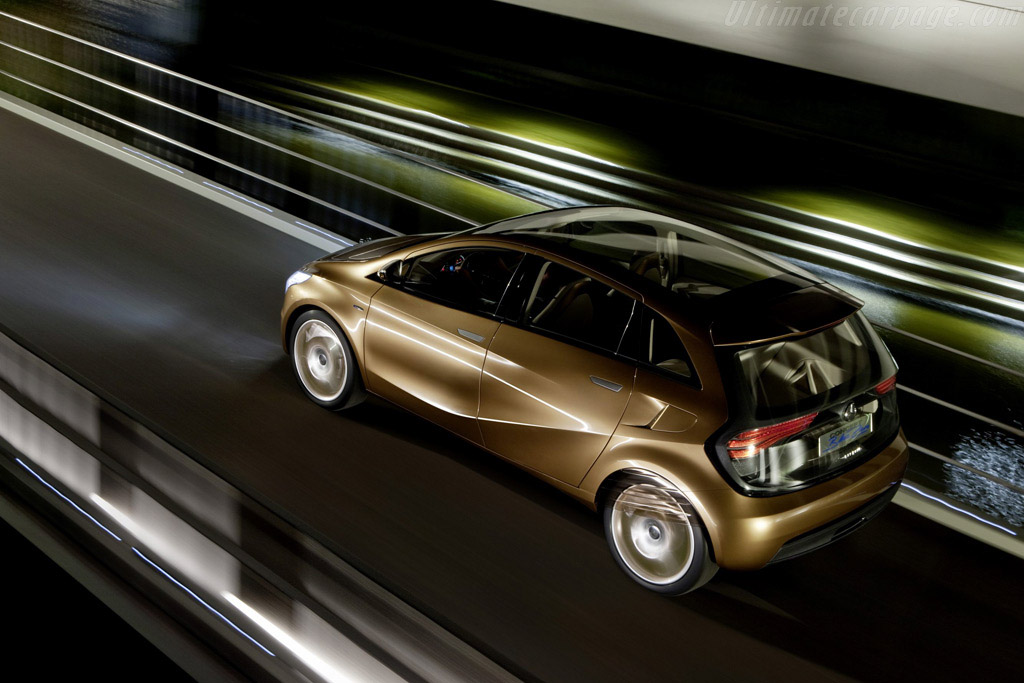 Mercedes-Benz Concept BlueZERO E-Cell Plus