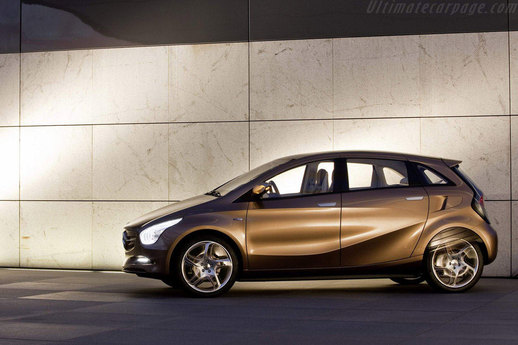 Mercedes-Benz Concept BlueZERO E-Cell Plus