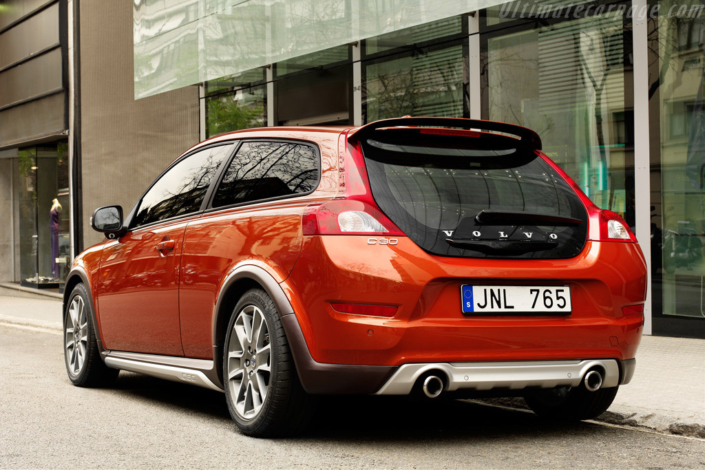 Volvo C30 T5