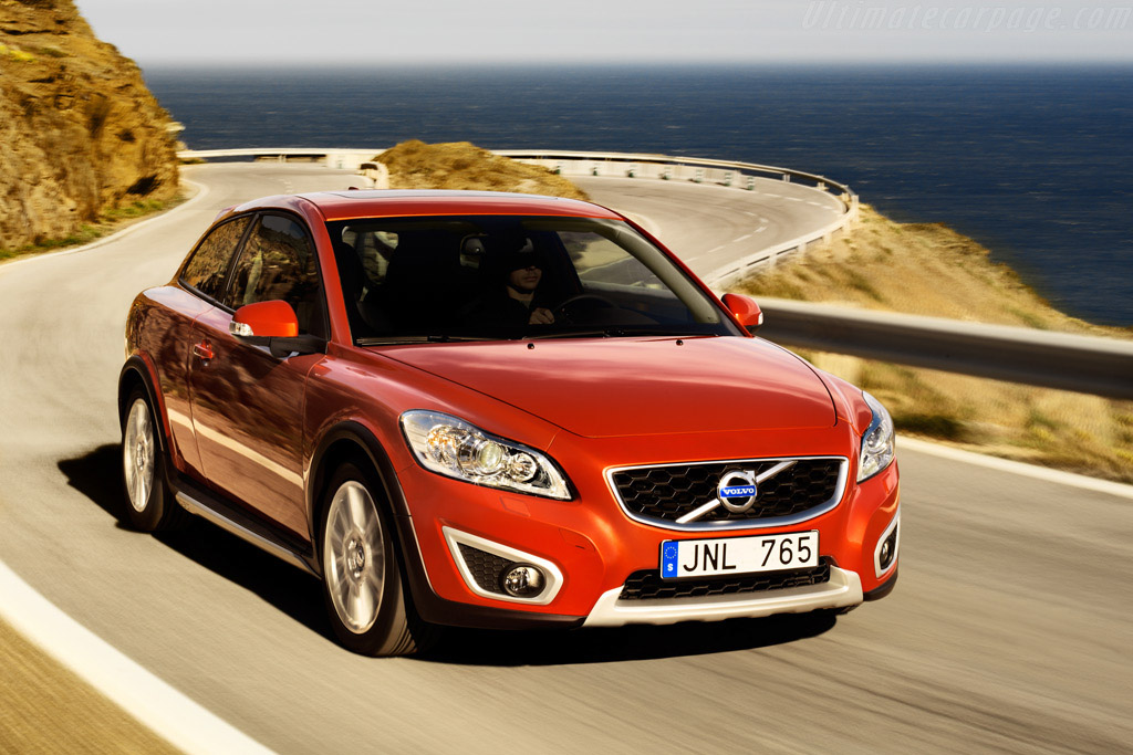 Volvo C30 T5