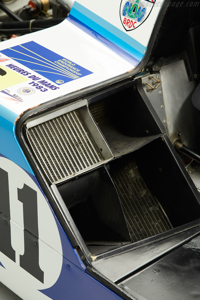 Porsche 956