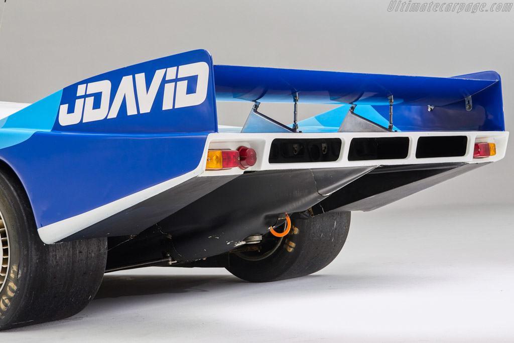 Porsche 956