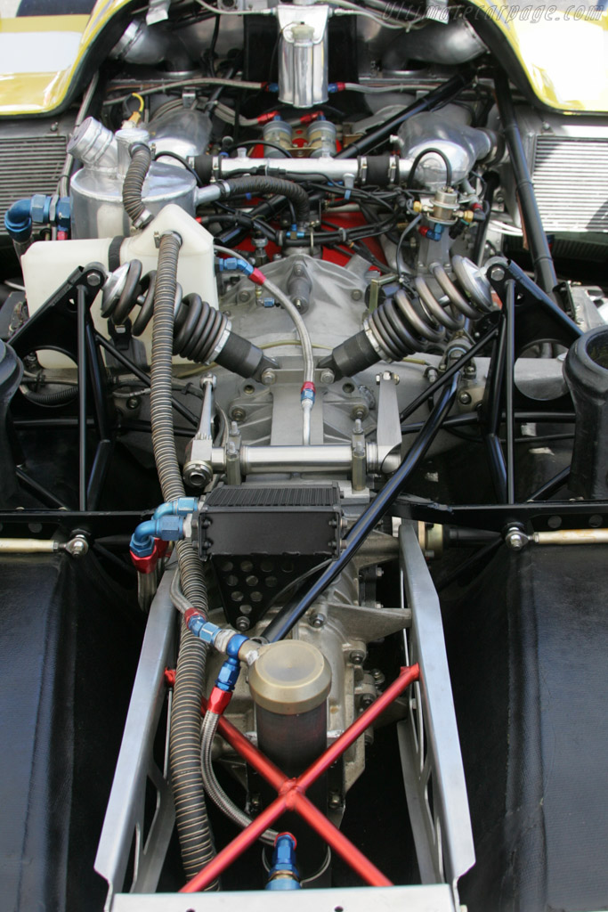 Porsche 956 - Chassis: 956-105  - 2010 Monterey Motorsports Reunion