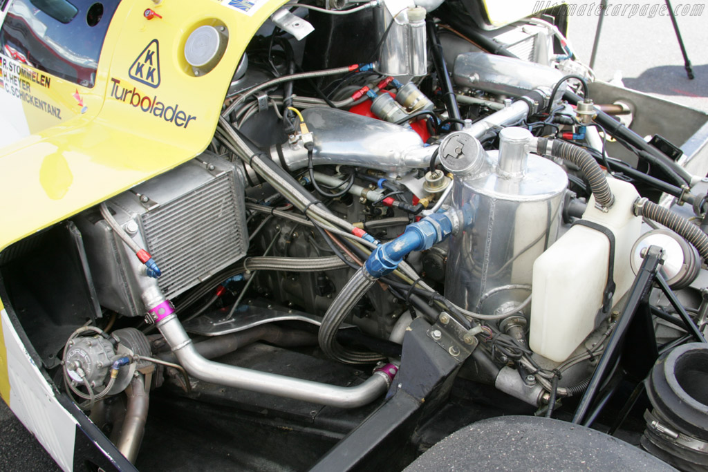 Porsche 956 - Chassis: 956-105  - 2010 Monterey Motorsports Reunion