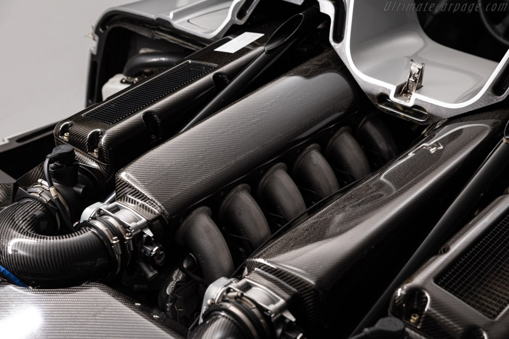 Mercedes-Benz CLK-GTR Roadster