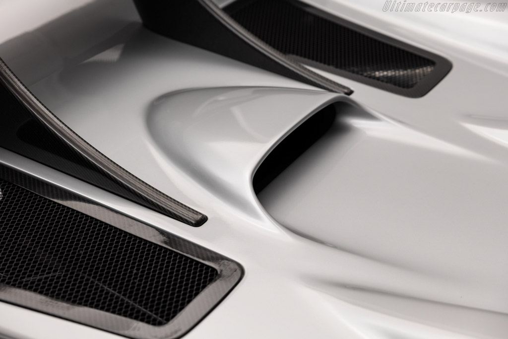 Mercedes-Benz CLK-GTR Roadster