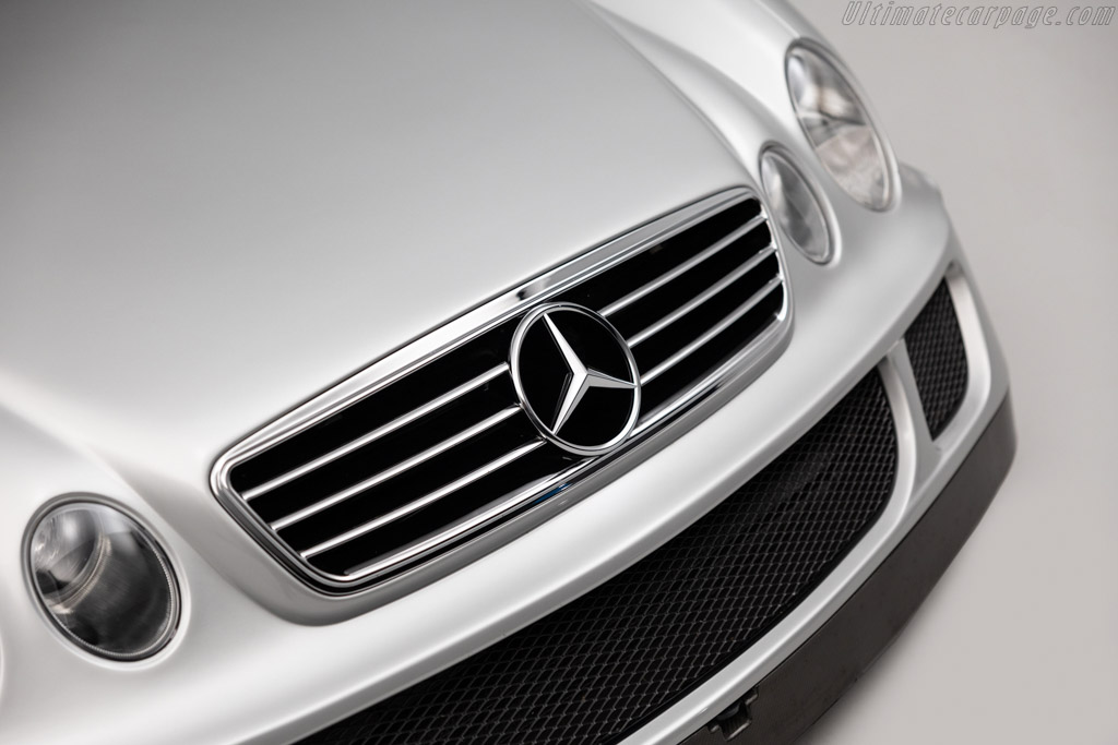 Mercedes-Benz CLK-GTR Roadster