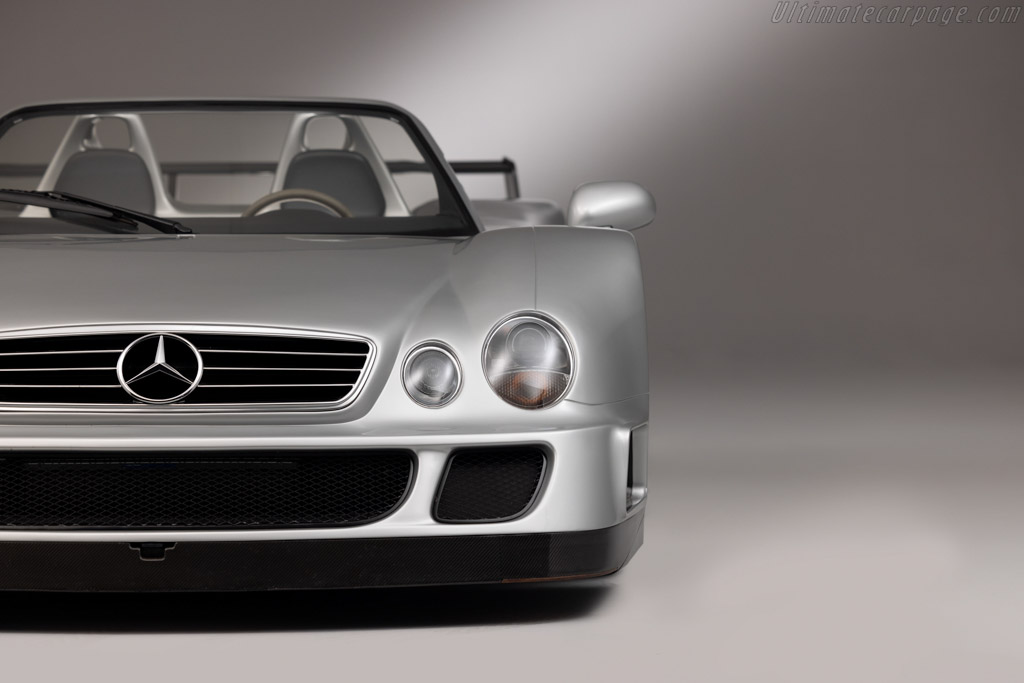 Mercedes-Benz CLK-GTR Roadster