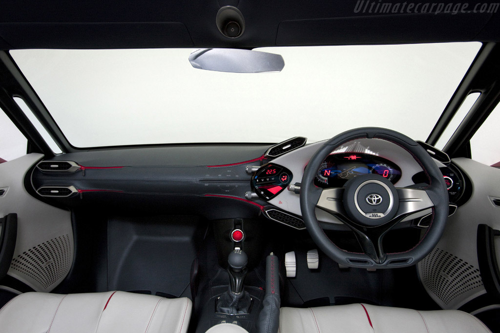 Toyota FT-86 Concept