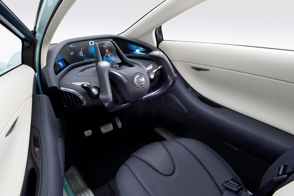 Nissan Land Glider Concept