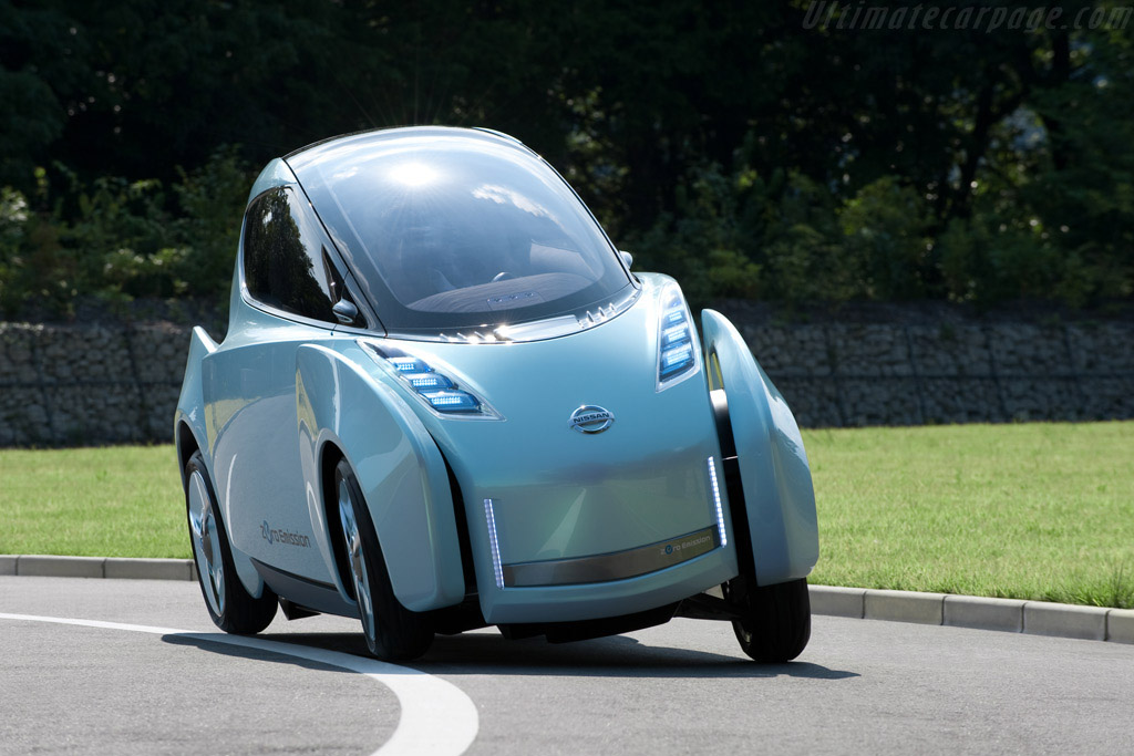 Nissan Land Glider Concept