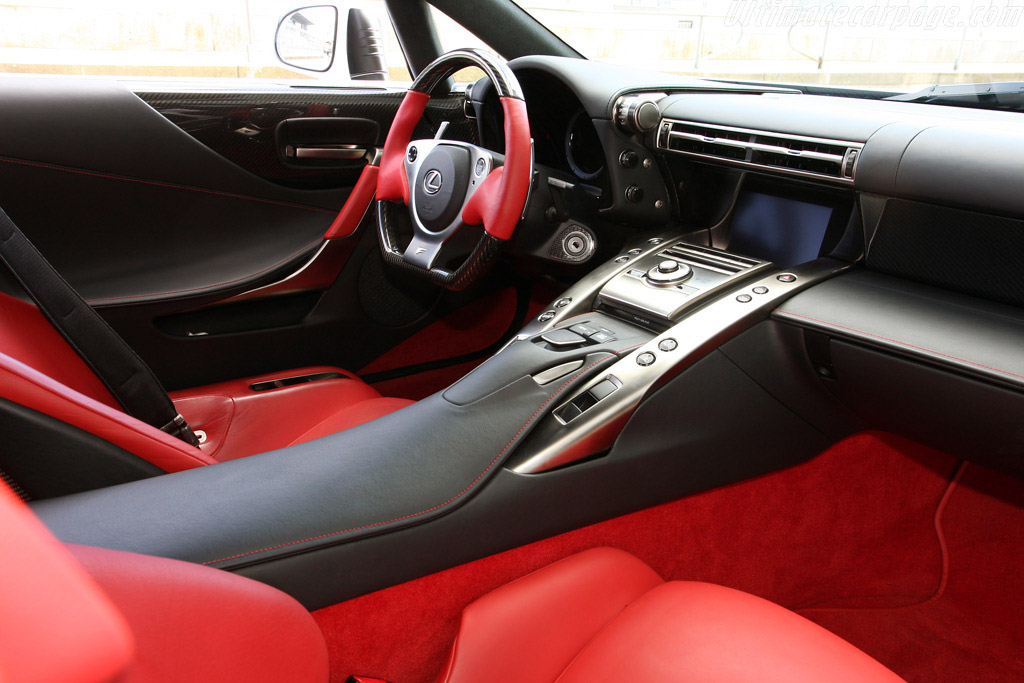 Lexus LFA