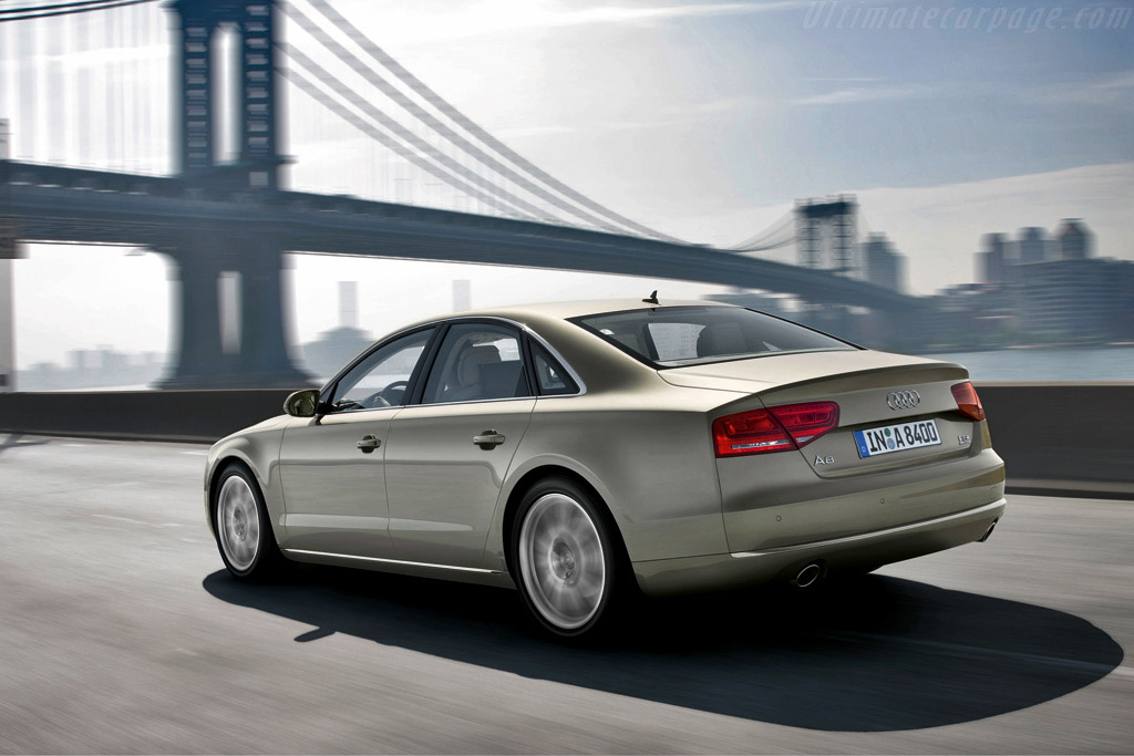 Audi A8 4.2 FSI