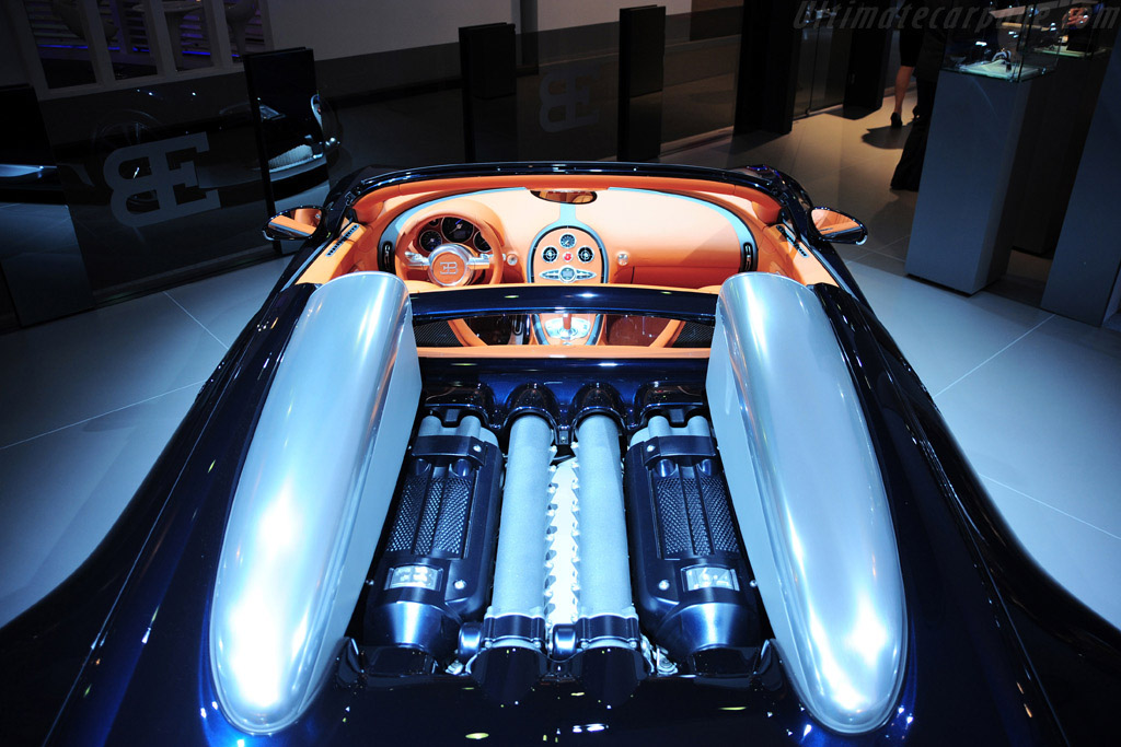 Bugatti Veyron 16.4 Grand Sport Soleil de Nuit