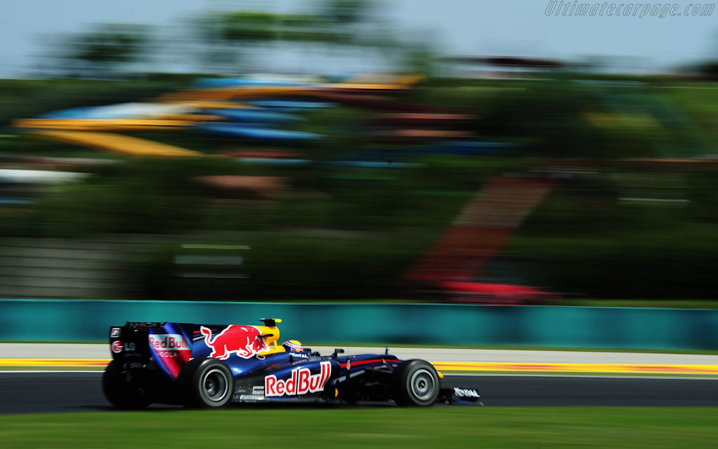 Red Bull Racing RB6 Renault