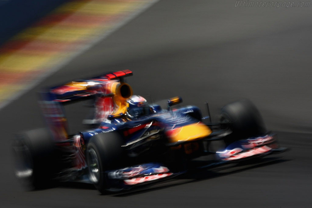 Red Bull Racing RB6 Renault