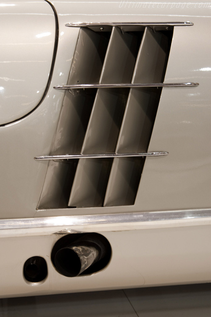 Mercedes-Benz 300 SL Competition Prototype Coupe - Chassis: 000 11/53  - 2010 Retromobile