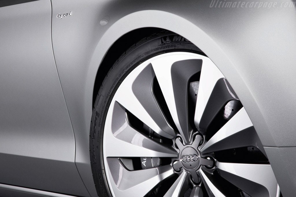 Audi A8 Hybrid Concept