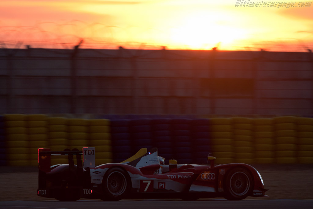 Audi R15 plus TDI - Chassis: 202  - 2010 24 Hours of Le Mans
