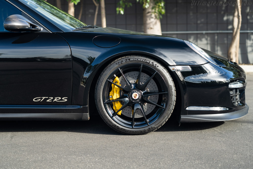 Porsche 911 GT2 RS