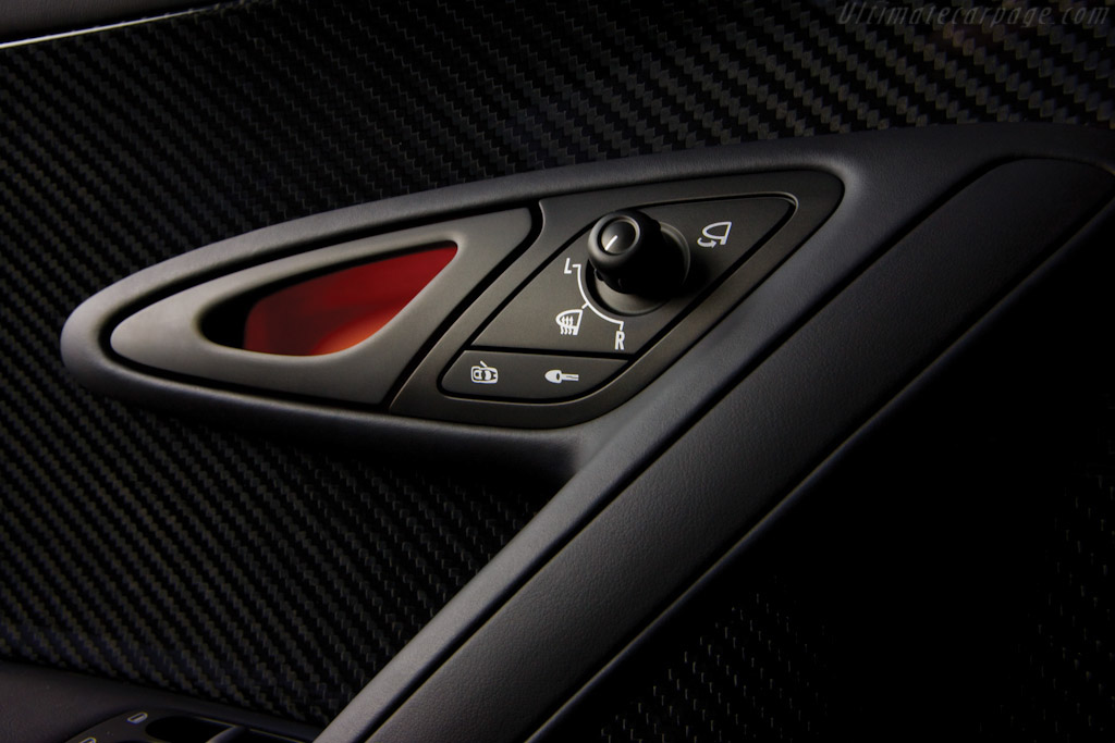 Bugatti Veyron 16.4 Super Sport