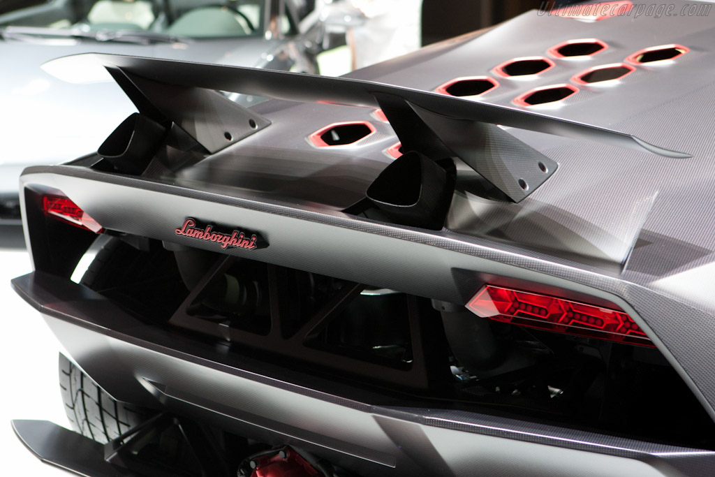 Lamborghini Sesto Elemento Concept   - 2010 Mondial de l'Automobile Paris