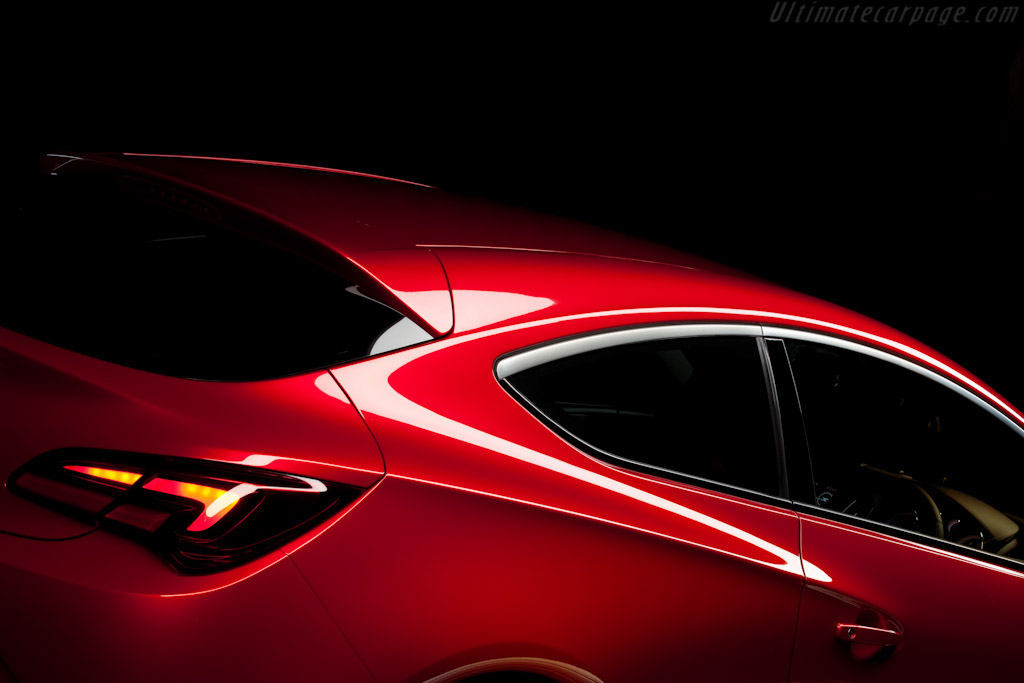 Vauxhall GTC Paris Concept