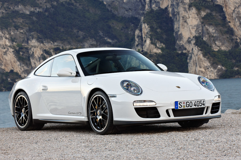 Porsche 997 Carrera GTS