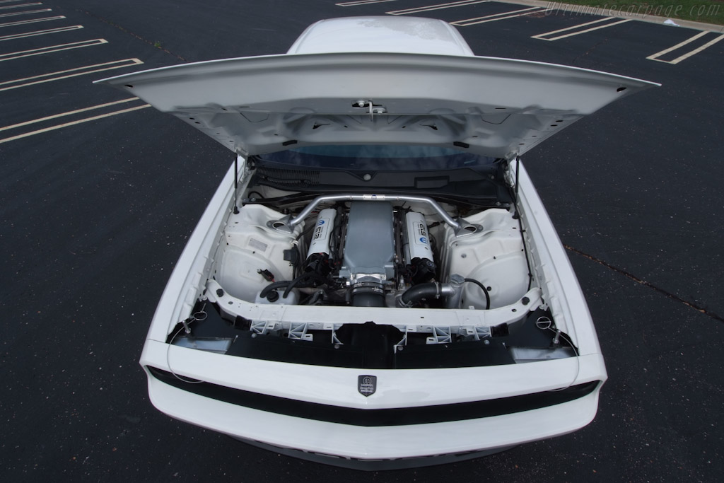 Dodge challenger запчасти