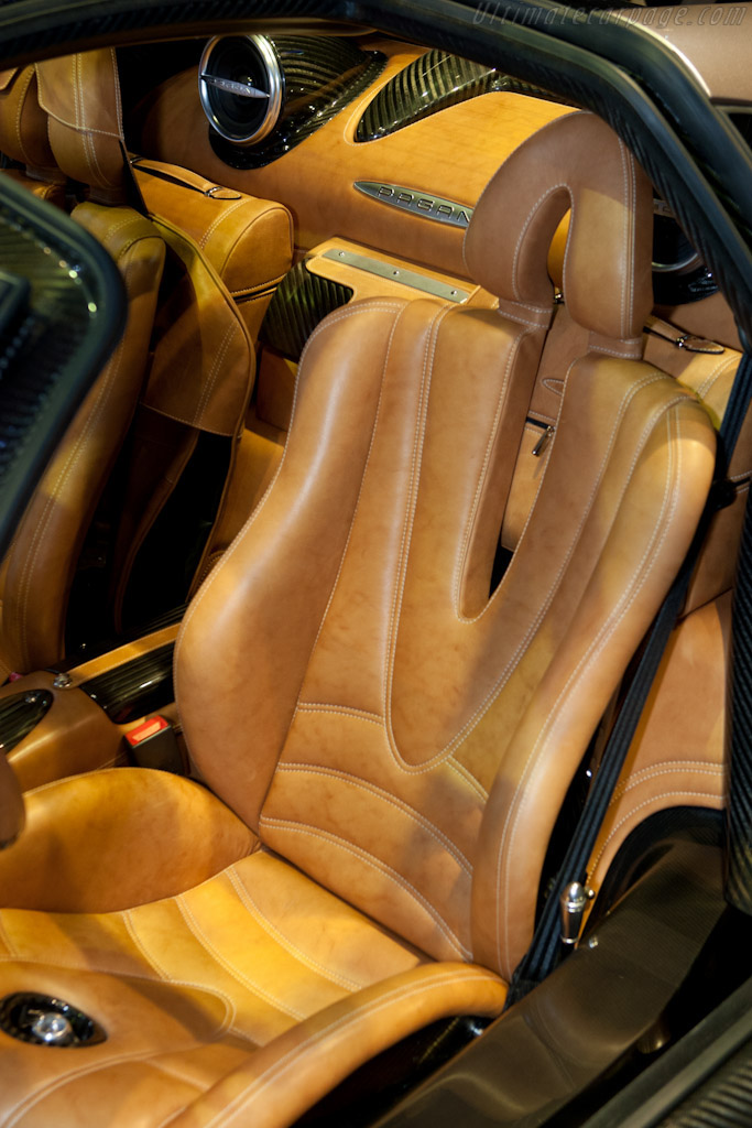 Pagani Huayra   - 2011 Geneva International Motor Show