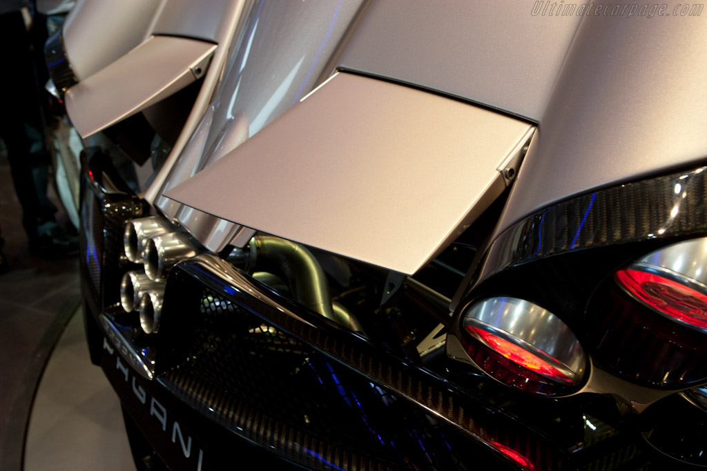 Pagani Huayra   - 2011 Geneva International Motor Show