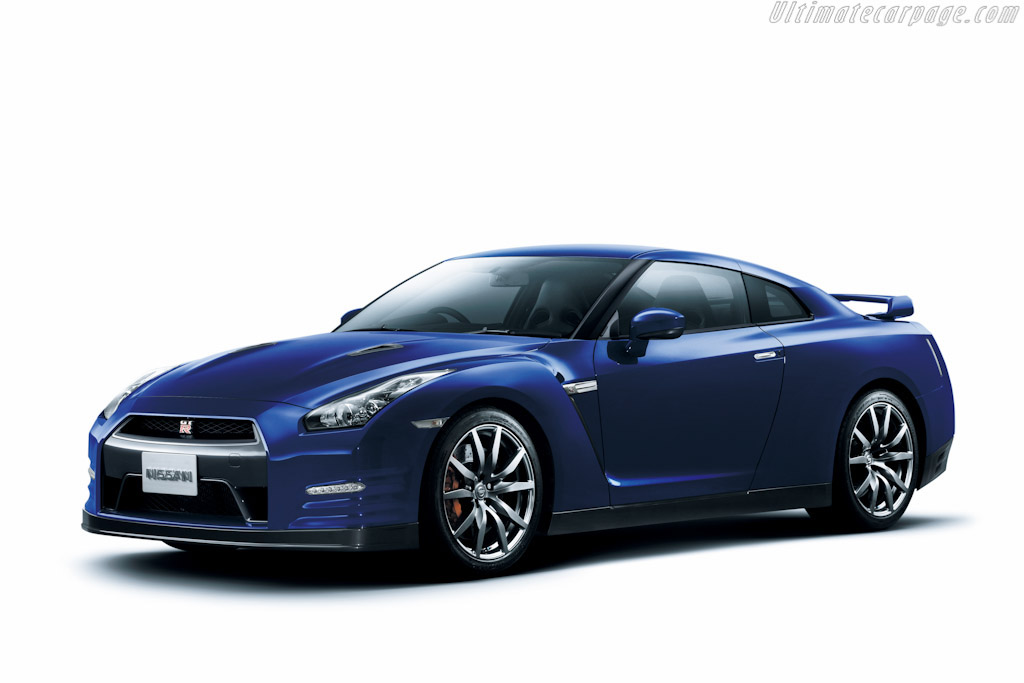 Nissan GT-R
