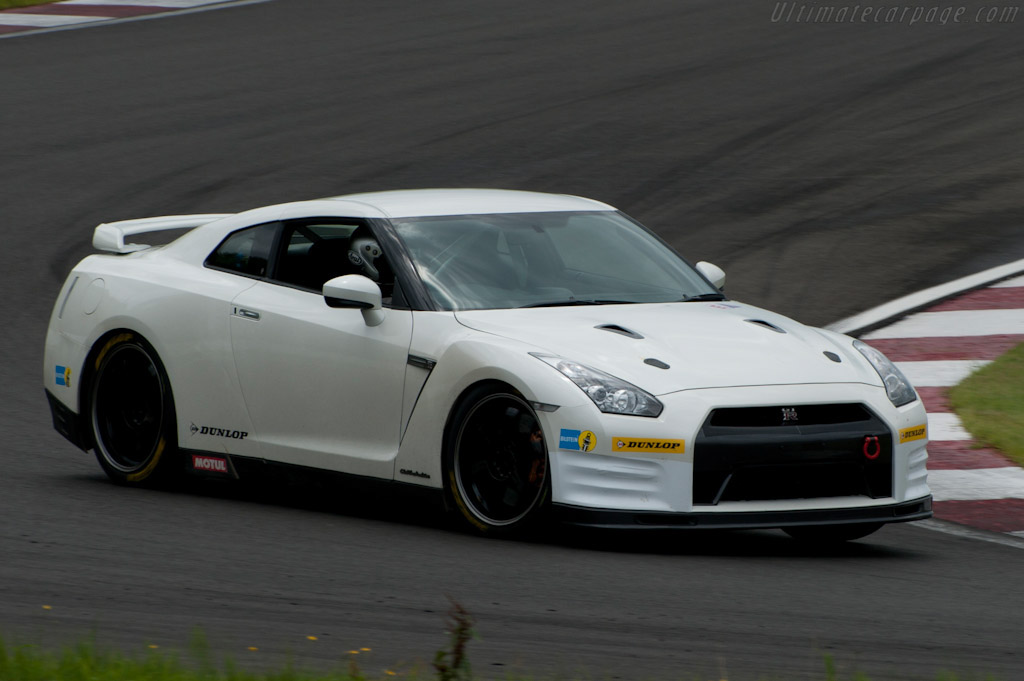 Nissan GT-R Club Track Edition