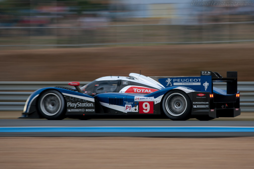 Peugeot 908 - Chassis: 908-03  - 2011 24 Hours of Le Mans