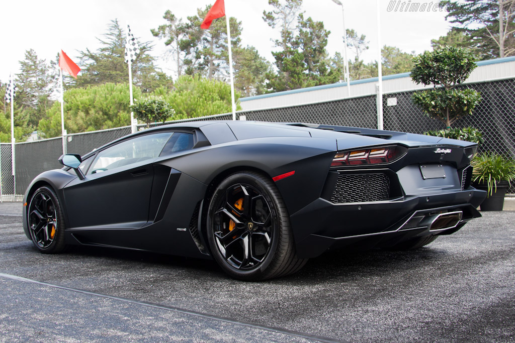 Lamborghini Aventador LP700-4