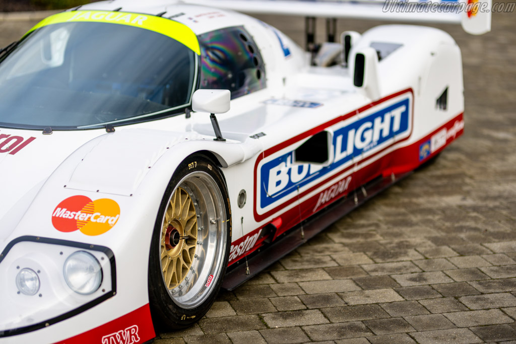 Jaguar XJR-10