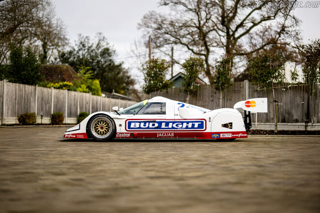 Jaguar XJR-10