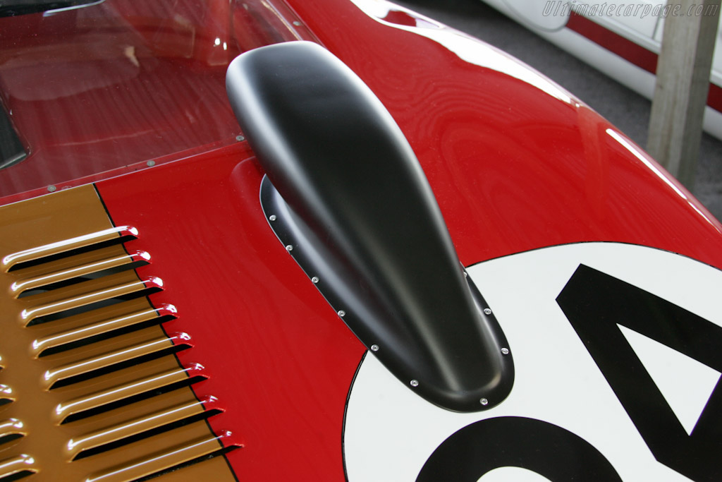 Ford GT40 'AM Lightweight' - Chassis: AM GT-2  - 2010 Goodwood Revival