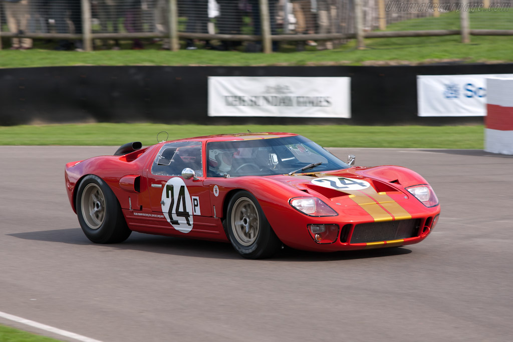 Ford GT40 'AM Lightweight' - Chassis: AM GT-2  - 2010 Goodwood Revival