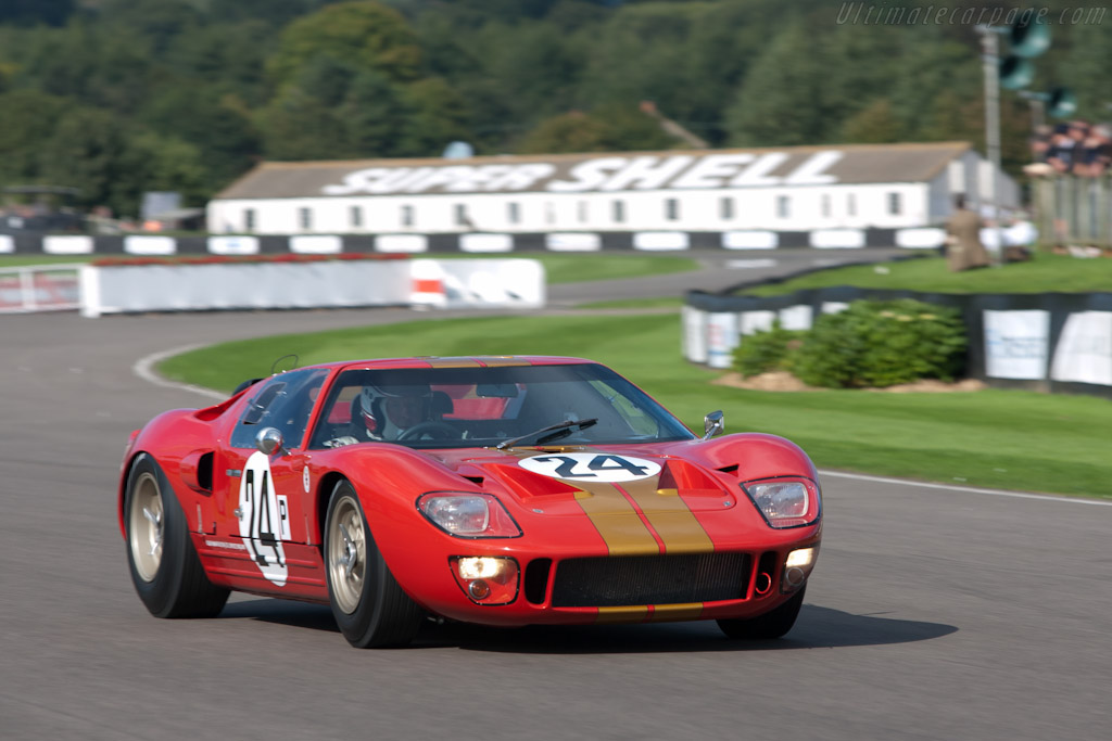 Ford GT40 'AM Lightweight' - Chassis: AM GT-2  - 2010 Goodwood Revival