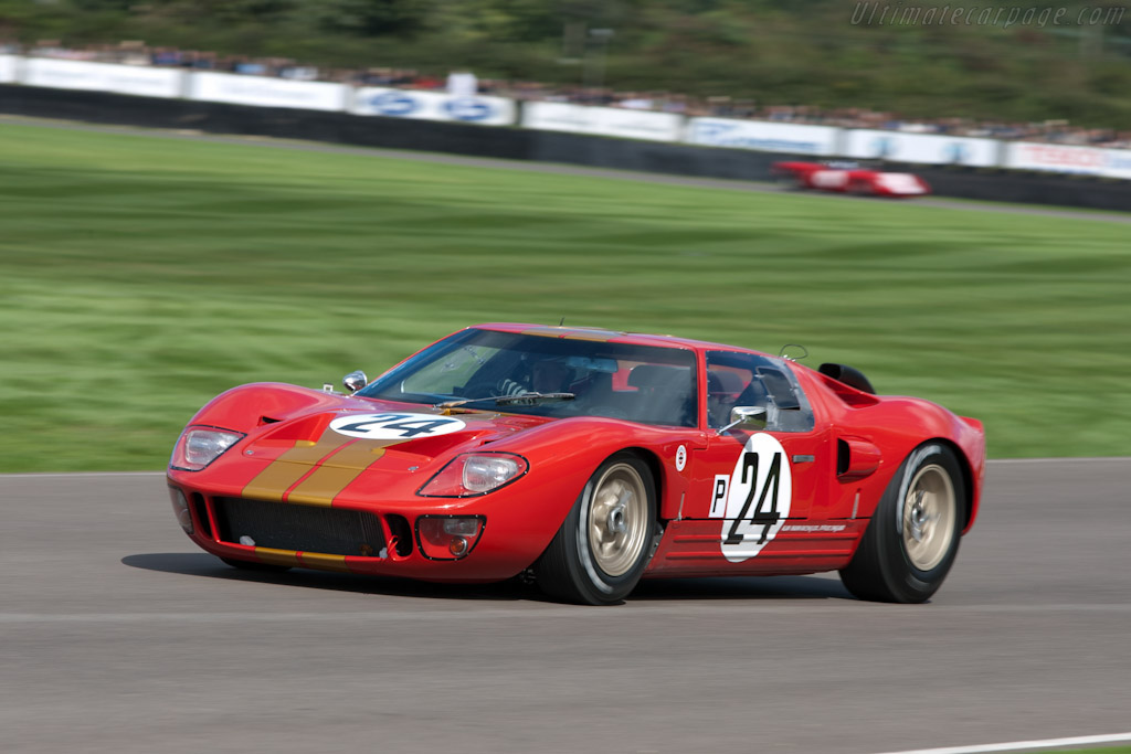 Ford GT40 'AM Lightweight' - Chassis: AM GT-2  - 2010 Goodwood Revival