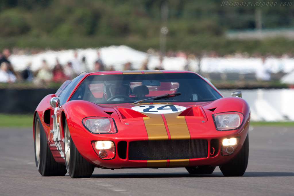 Ford GT40 'AM Lightweight' - Chassis: AM GT-2  - 2010 Goodwood Revival