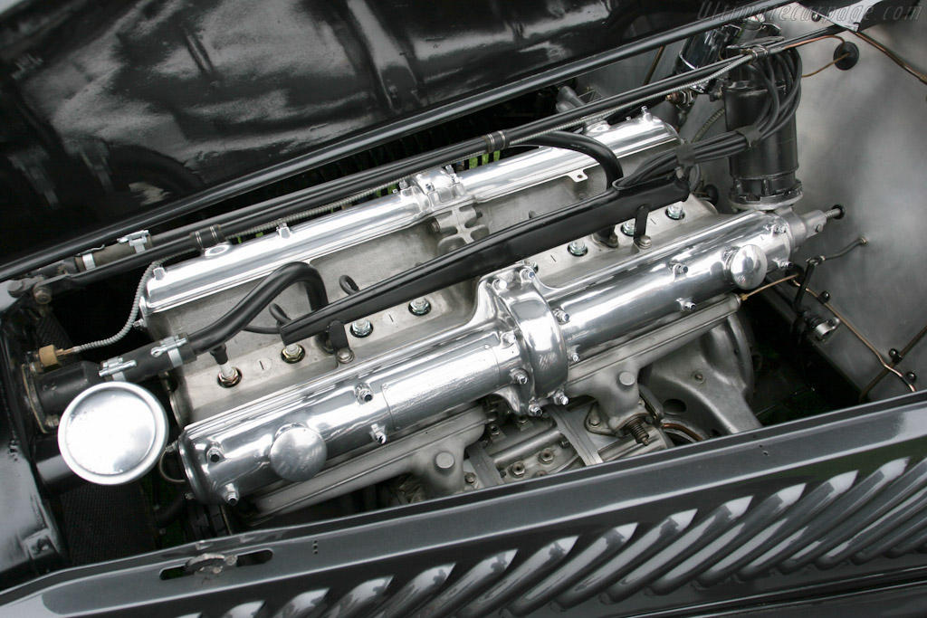 Alfa Romeo 8C 2900B Corto Pinin Farina Spider - Chassis: 412012  - 2005 Pebble Beach Concours d'Elegance