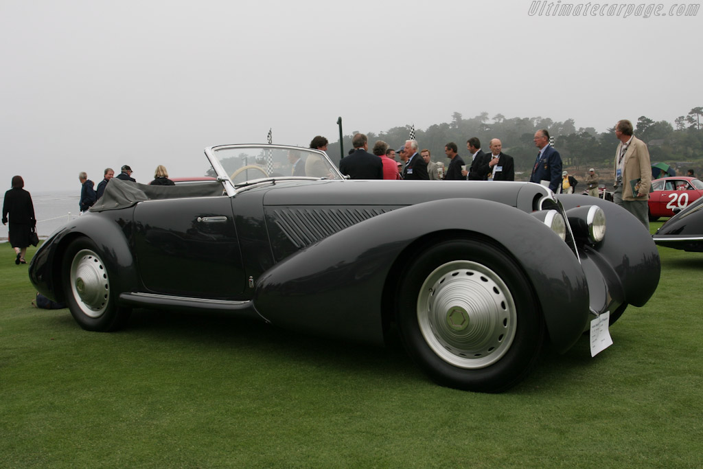 Alfa Romeo 8C 2900B Corto Pinin Farina Spider - Chassis: 412012  - 2005 Pebble Beach Concours d'Elegance