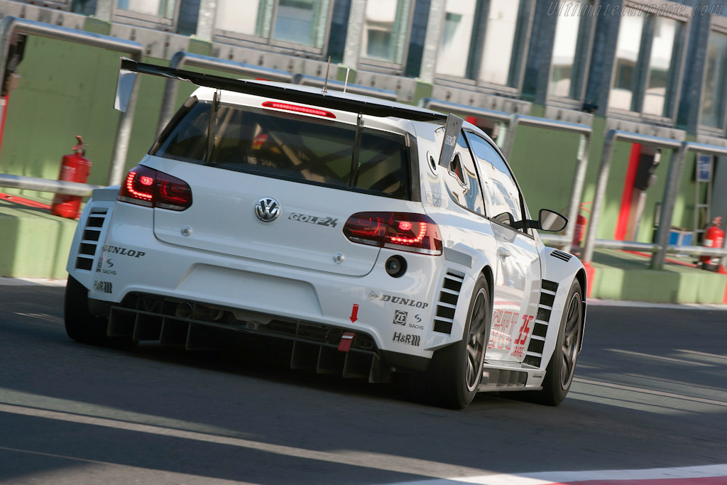 Volkswagen Golf24